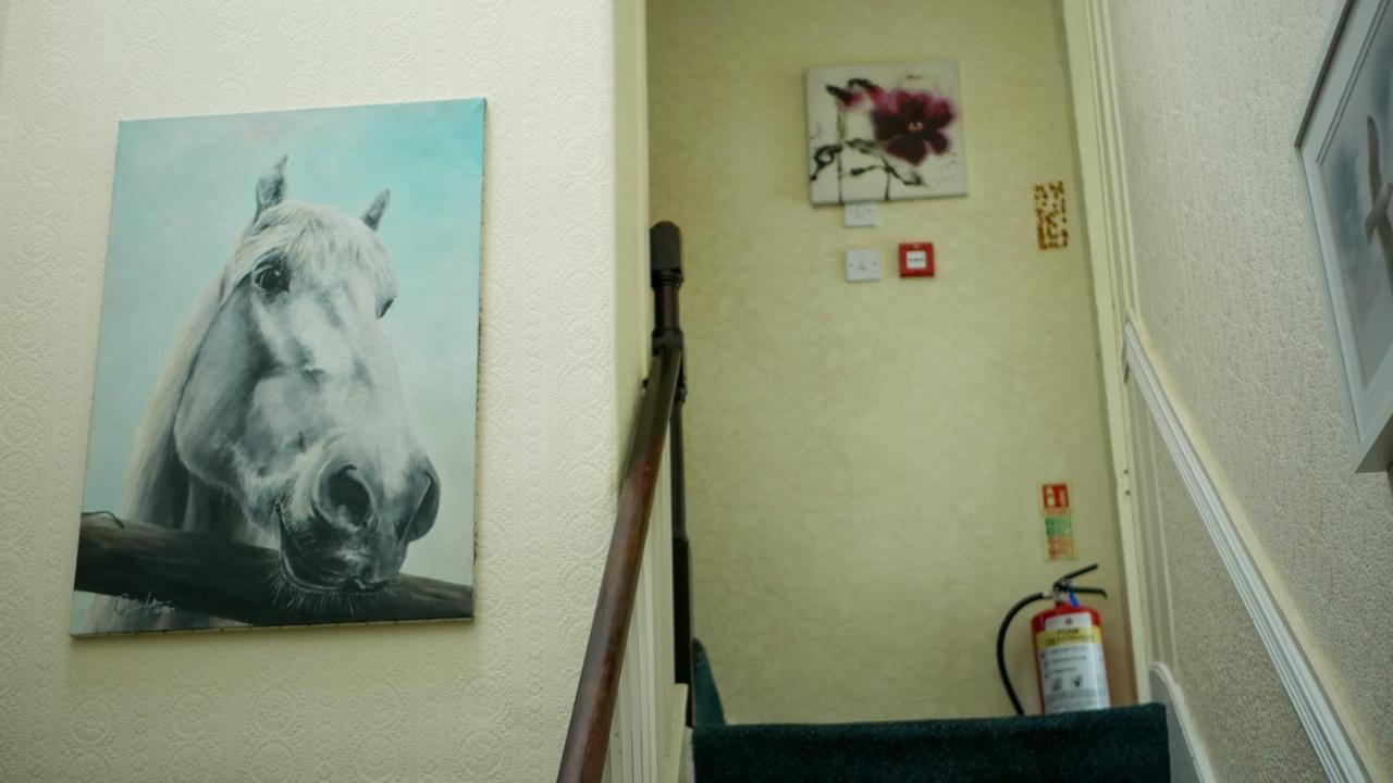 The Bustard Apartment ซอลส์บรี ภายนอก รูปภาพ